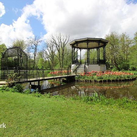 New Monumental Garden View Studio Amsterdam Room photo