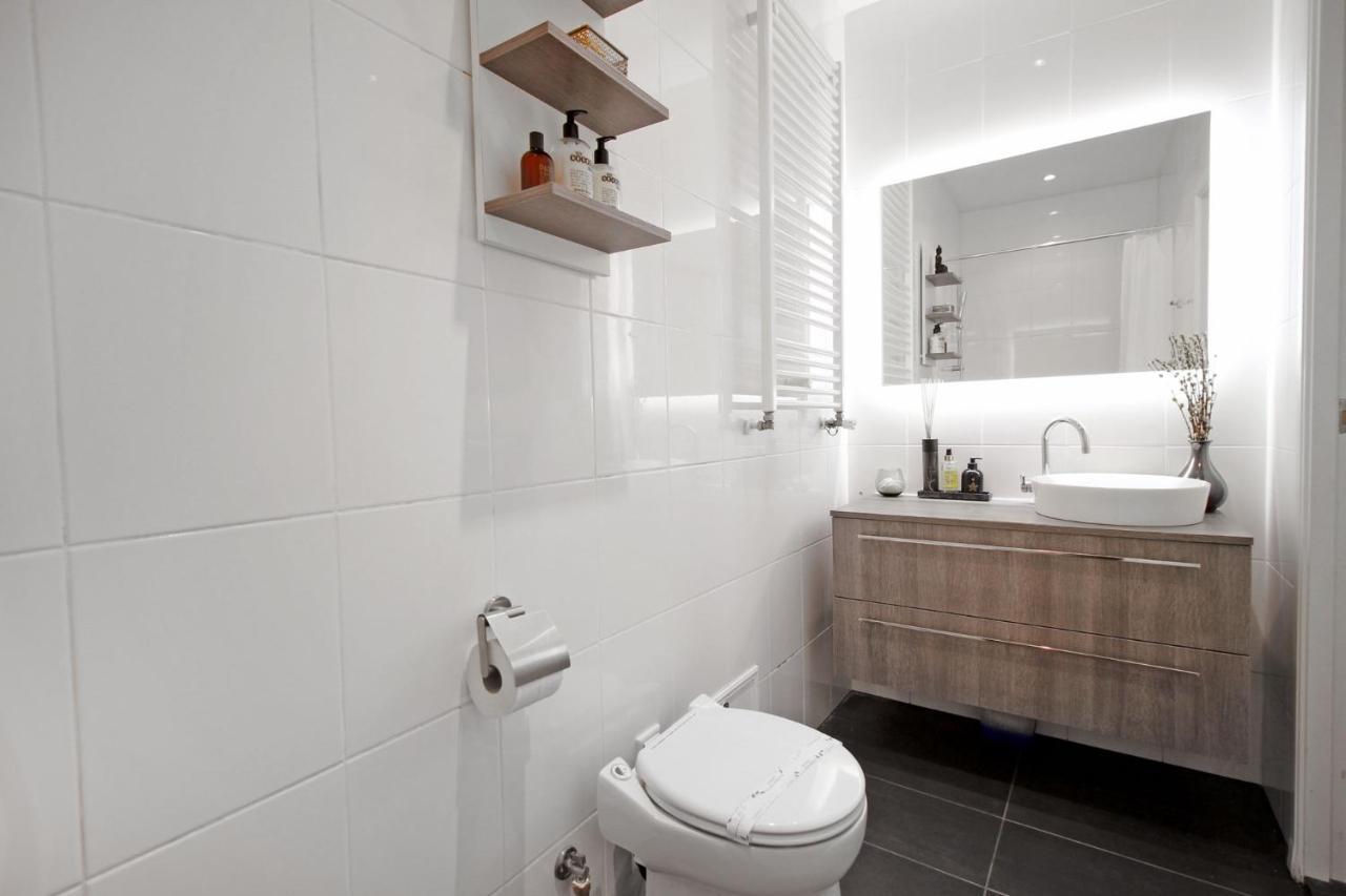 New Monumental Garden View Studio Amsterdam Room photo